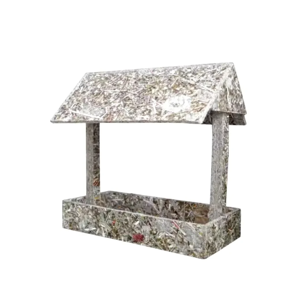 Tratador Comedouro Ecológico para Pássaros livres 02